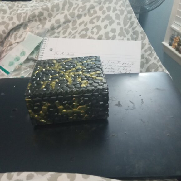 Handmade Black and Gold Cobblestone Jewelry Trinket Candy Storage Box - Picture 4 of 10